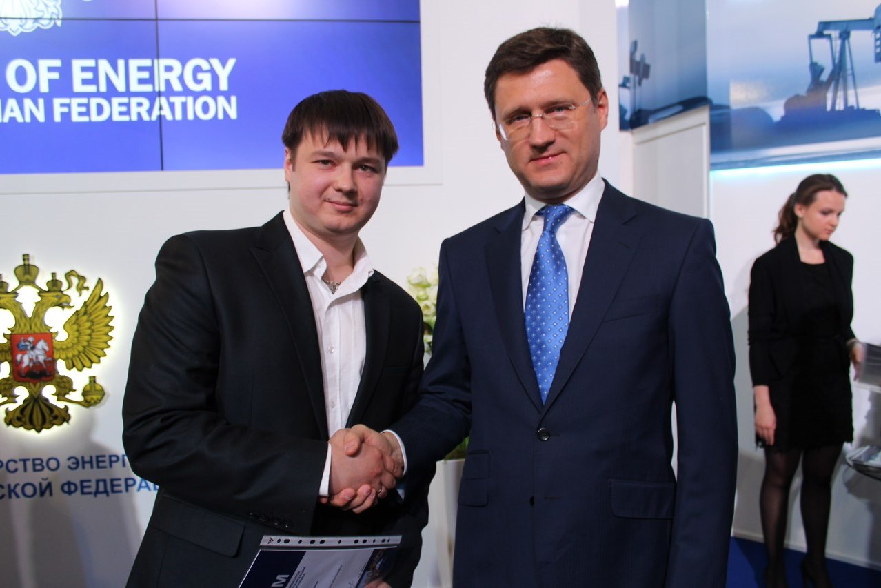 Министр энергетики оценил идеи молодых специалистов 